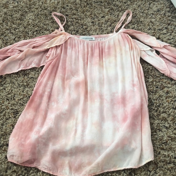 American Eagle Outfitters Tops - American Eagle Cold Shoulder Top